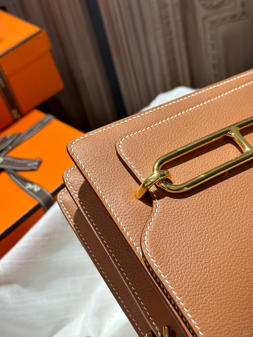 Túi Da Nữ Nắp Gập Khóa Kim Loại Classic